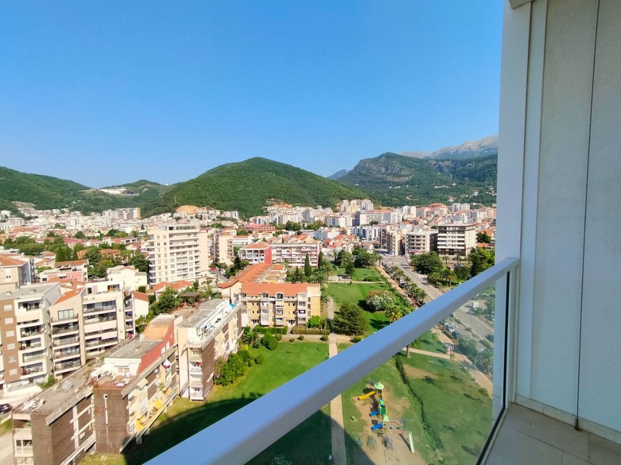 Квартира в Будве, Черногория, 104 м² - фото 12