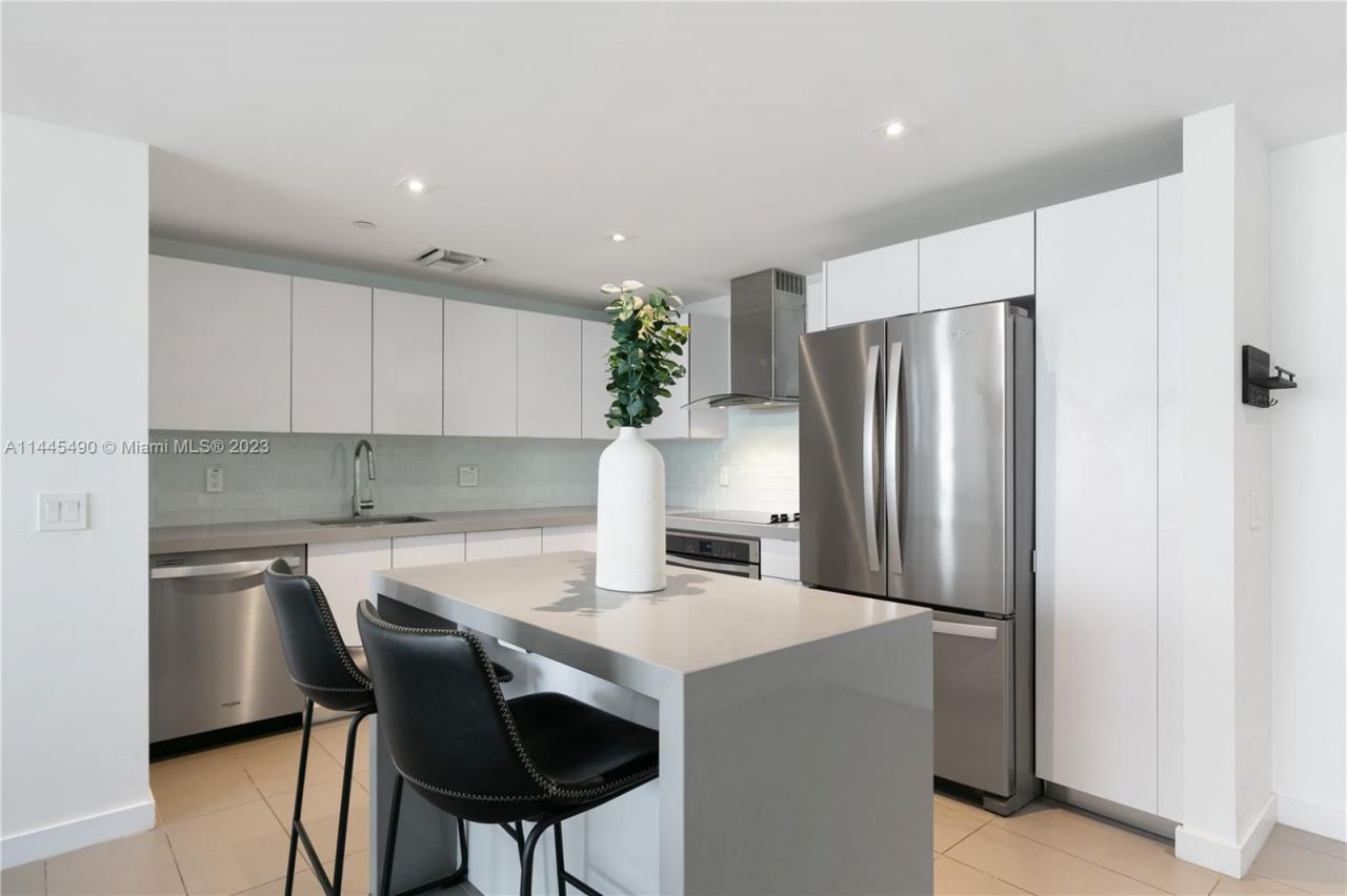 Квартира в Майами, США, 80 м² - фото 14