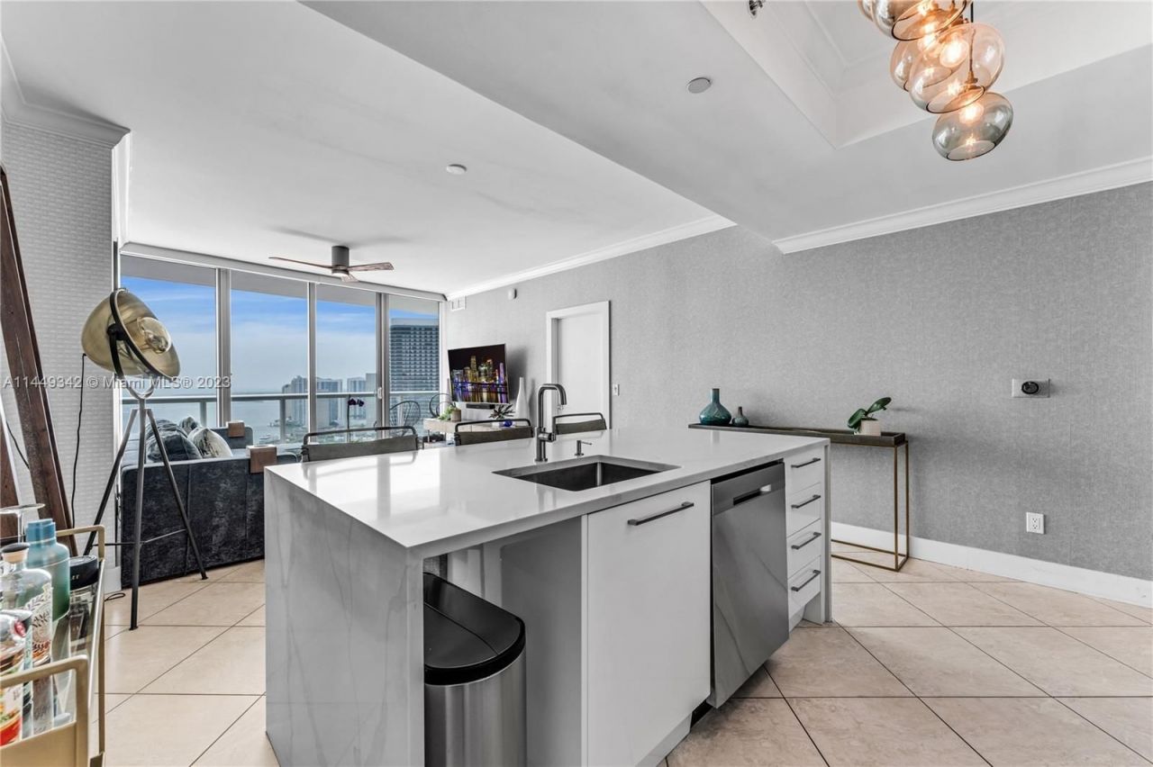 Квартира в Майами, США, 90 м² - фото 5