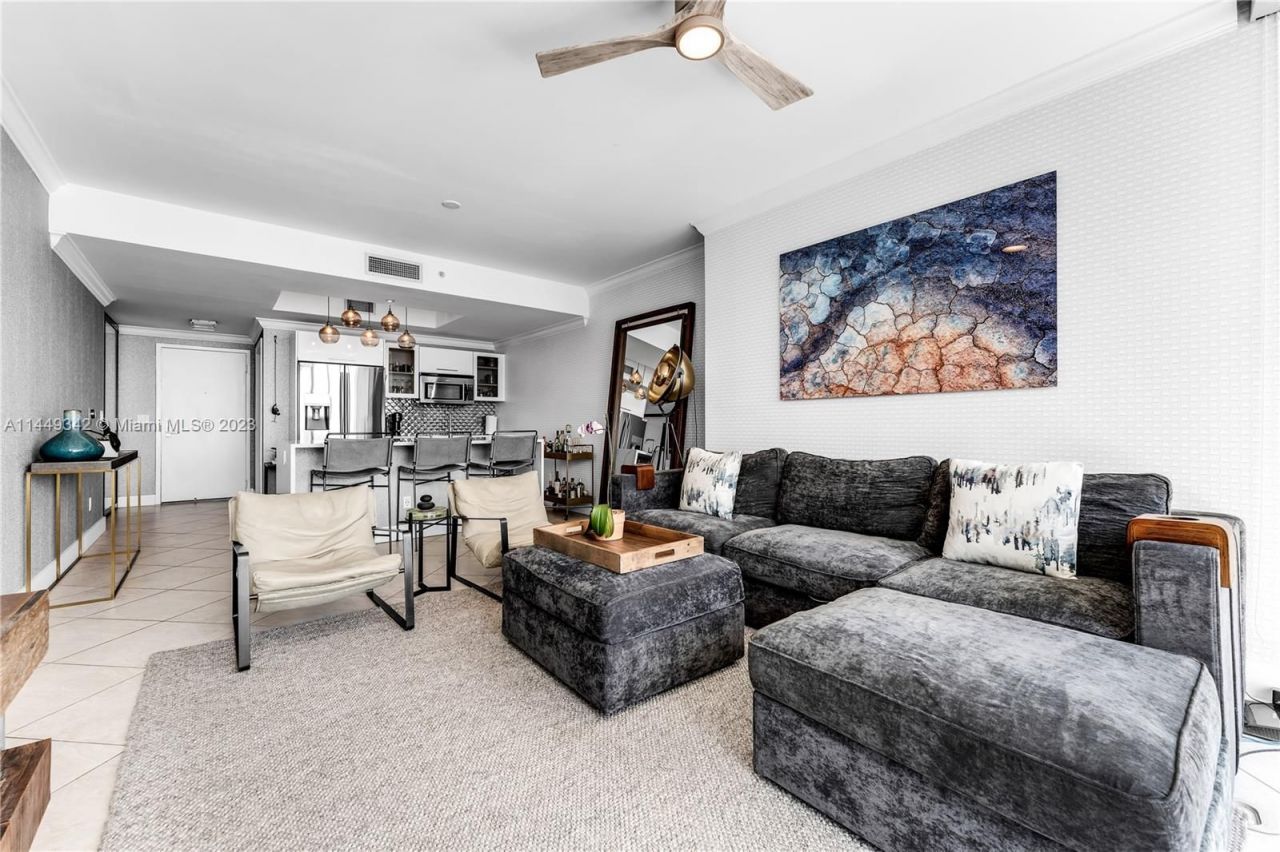 Квартира в Майами, США, 90 м² - фото 3