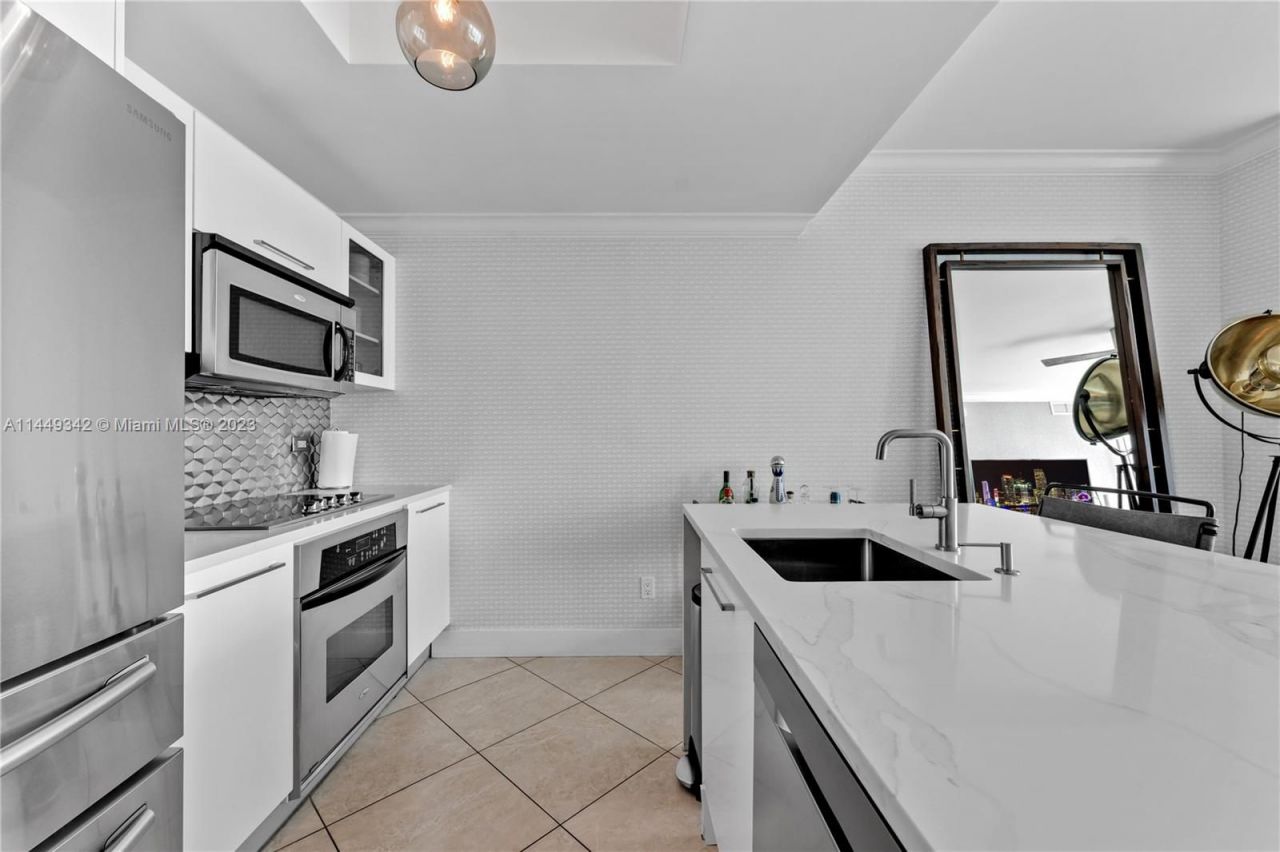 Квартира в Майами, США, 90 м² - фото 7