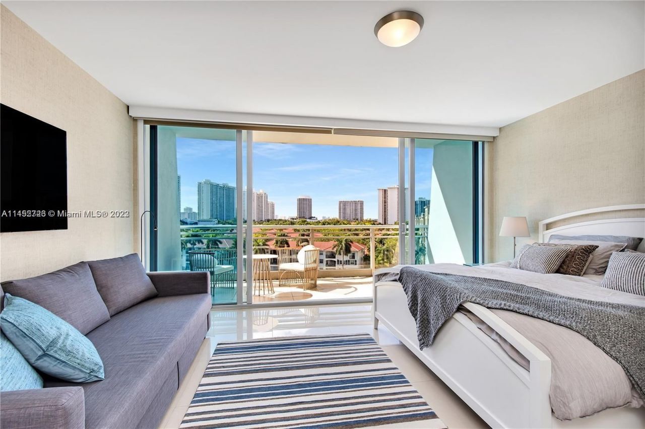 Квартира в Майами, США, 110 м² - фото 11