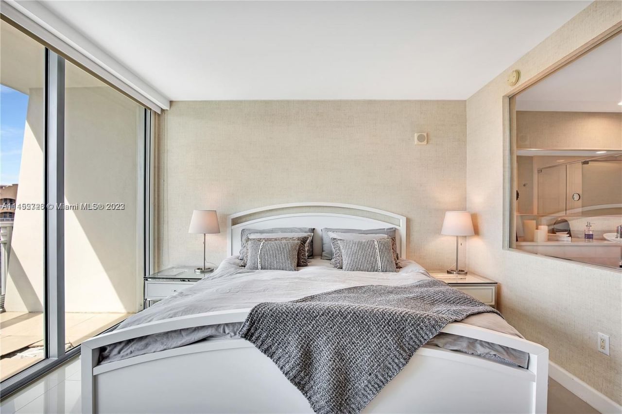 Квартира в Майами, США, 110 м² - фото 12