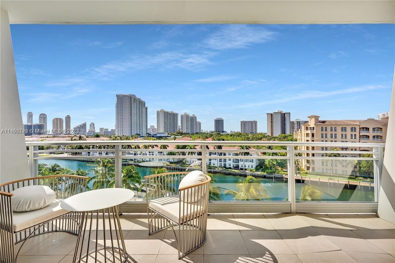 Квартира в Майами, США, 110 м² - фото 16