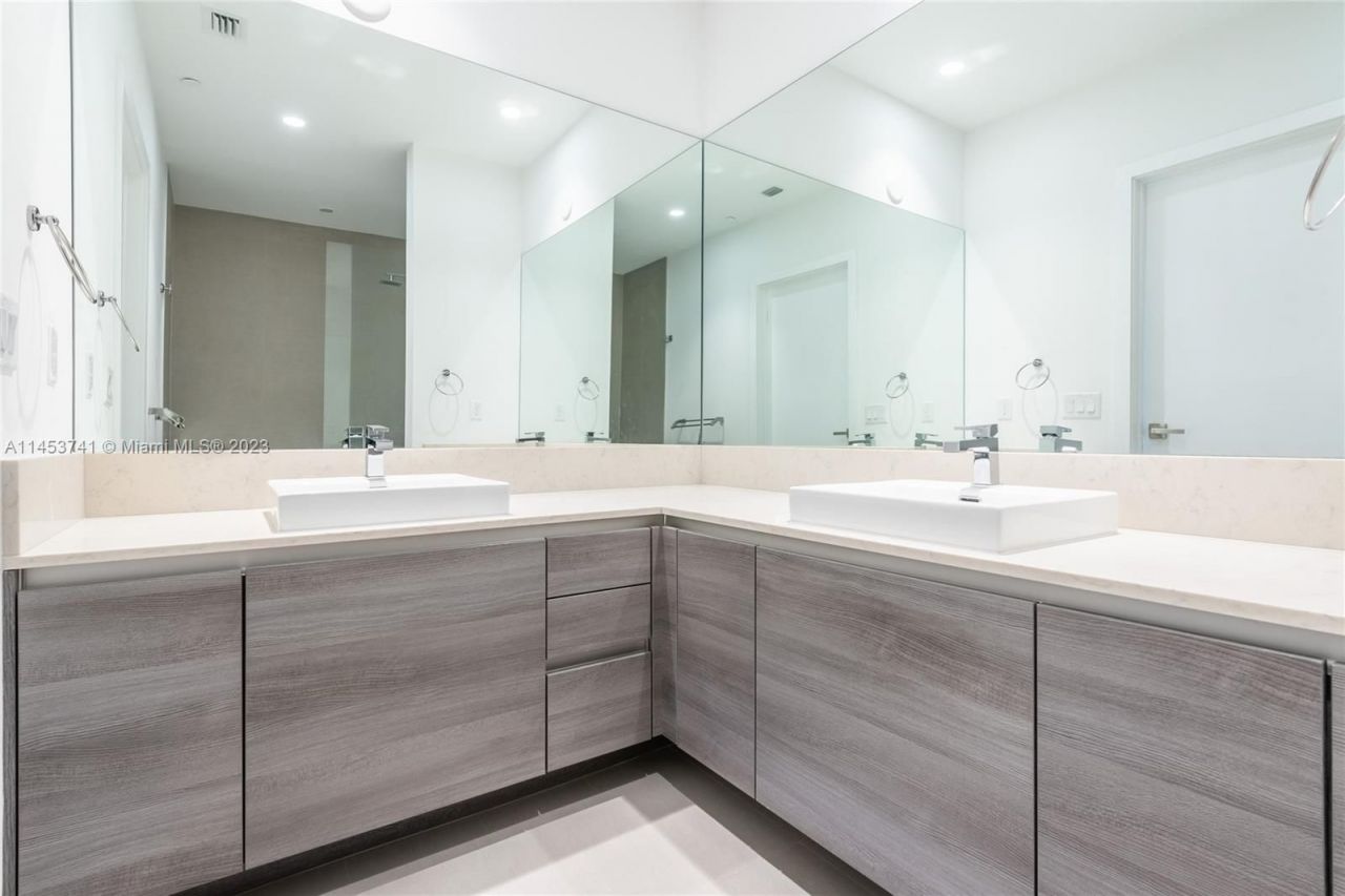 Квартира в Майами, США, 78 м² - фото 12