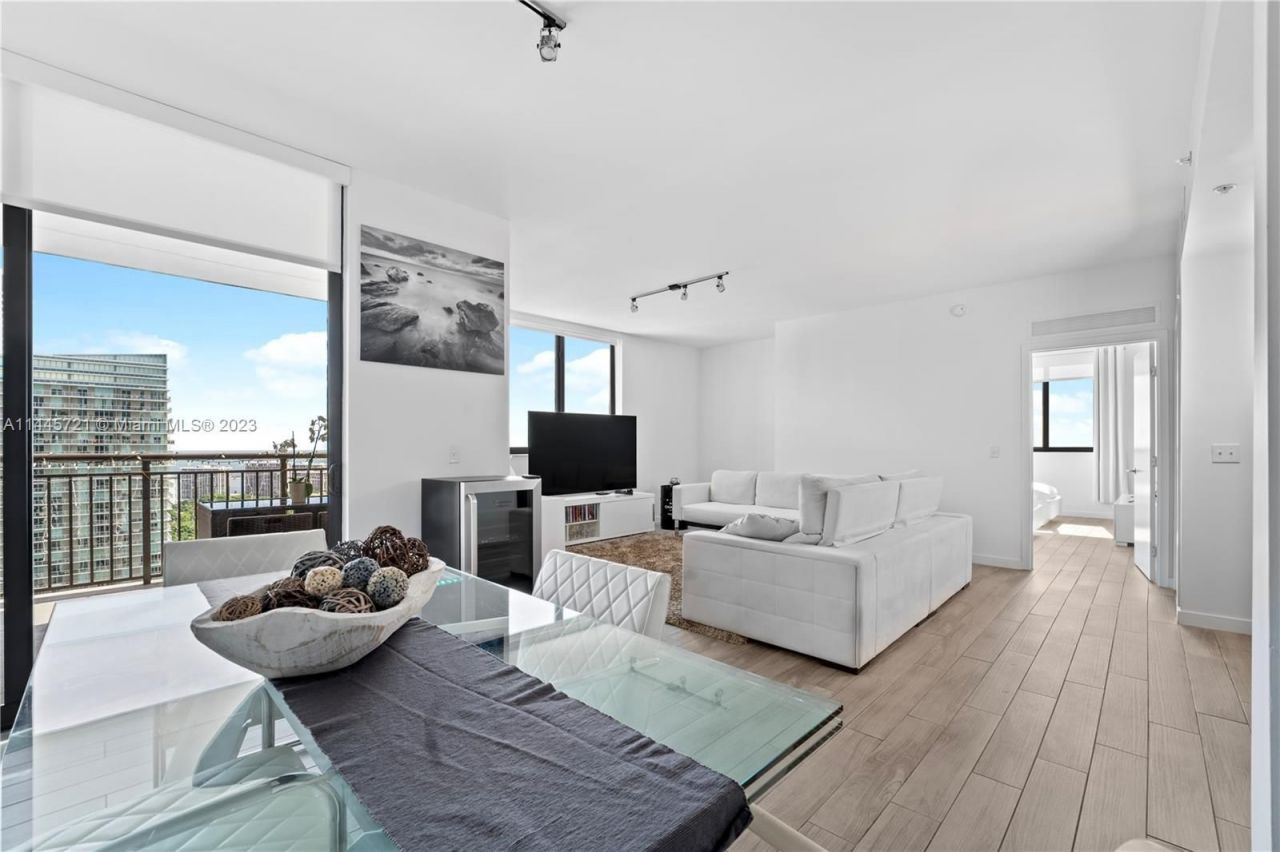 Квартира в Майами, США, 110 м² - фото 2