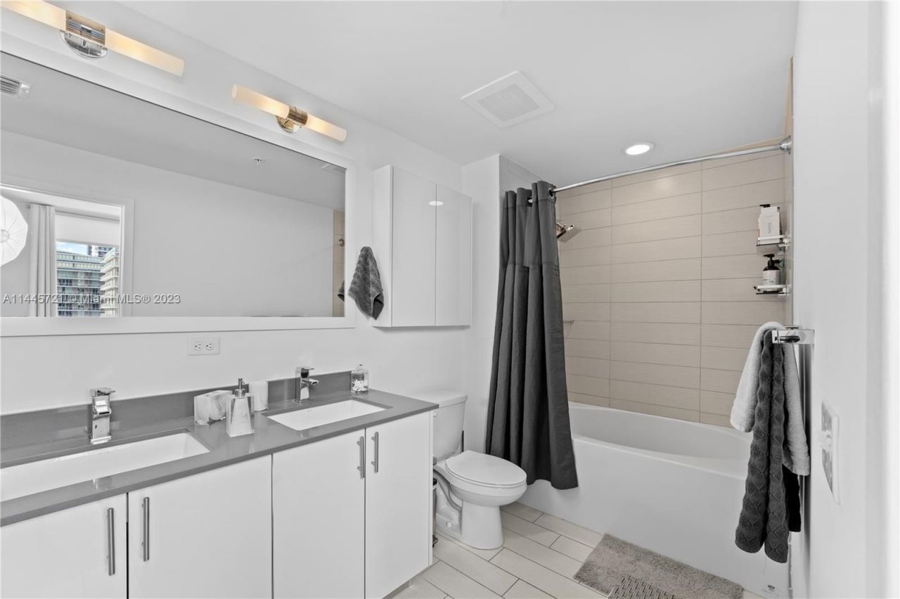 Квартира в Майами, США, 110 м² - фото 12