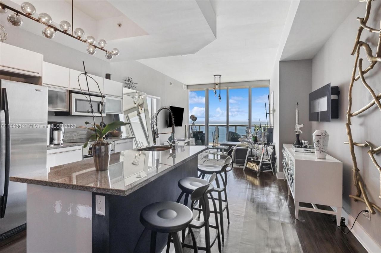 Квартира в Майами, США, 110 м² - фото 7