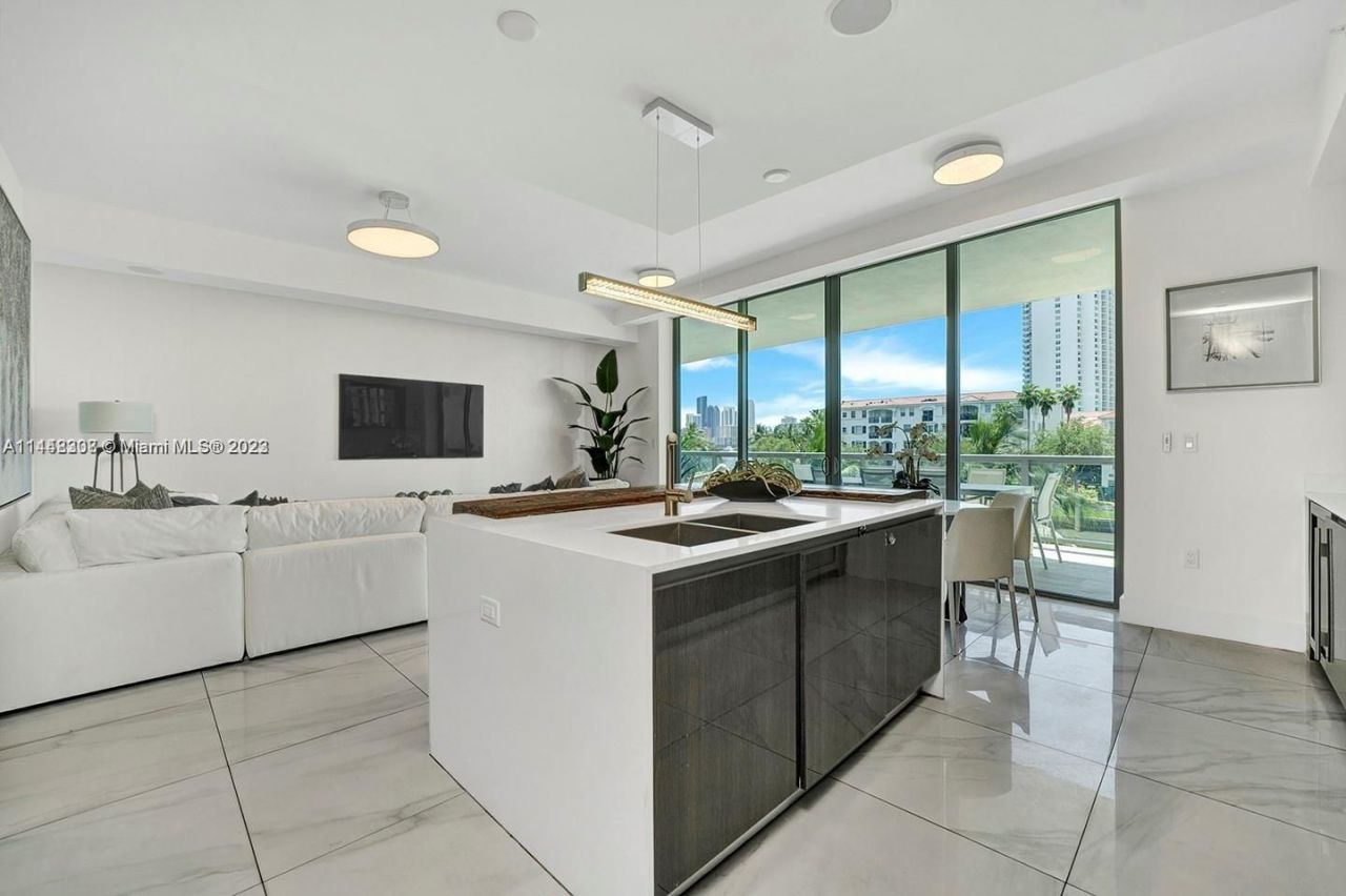 Квартира в Майами, США, 220 м² - фото 3