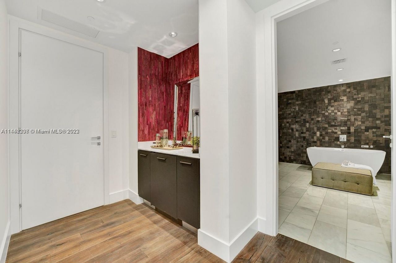 Квартира в Майами, США, 220 м² - фото 8