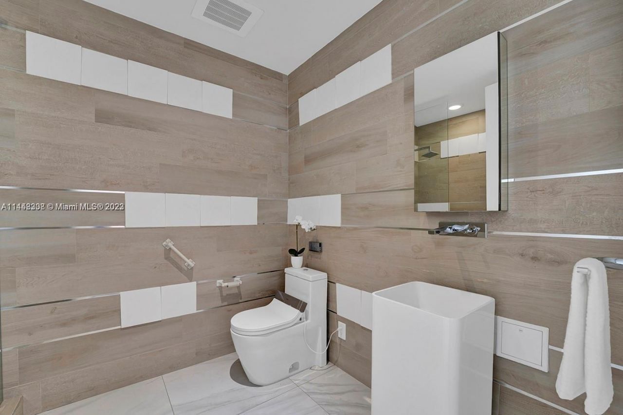 Квартира в Майами, США, 220 м² - фото 16