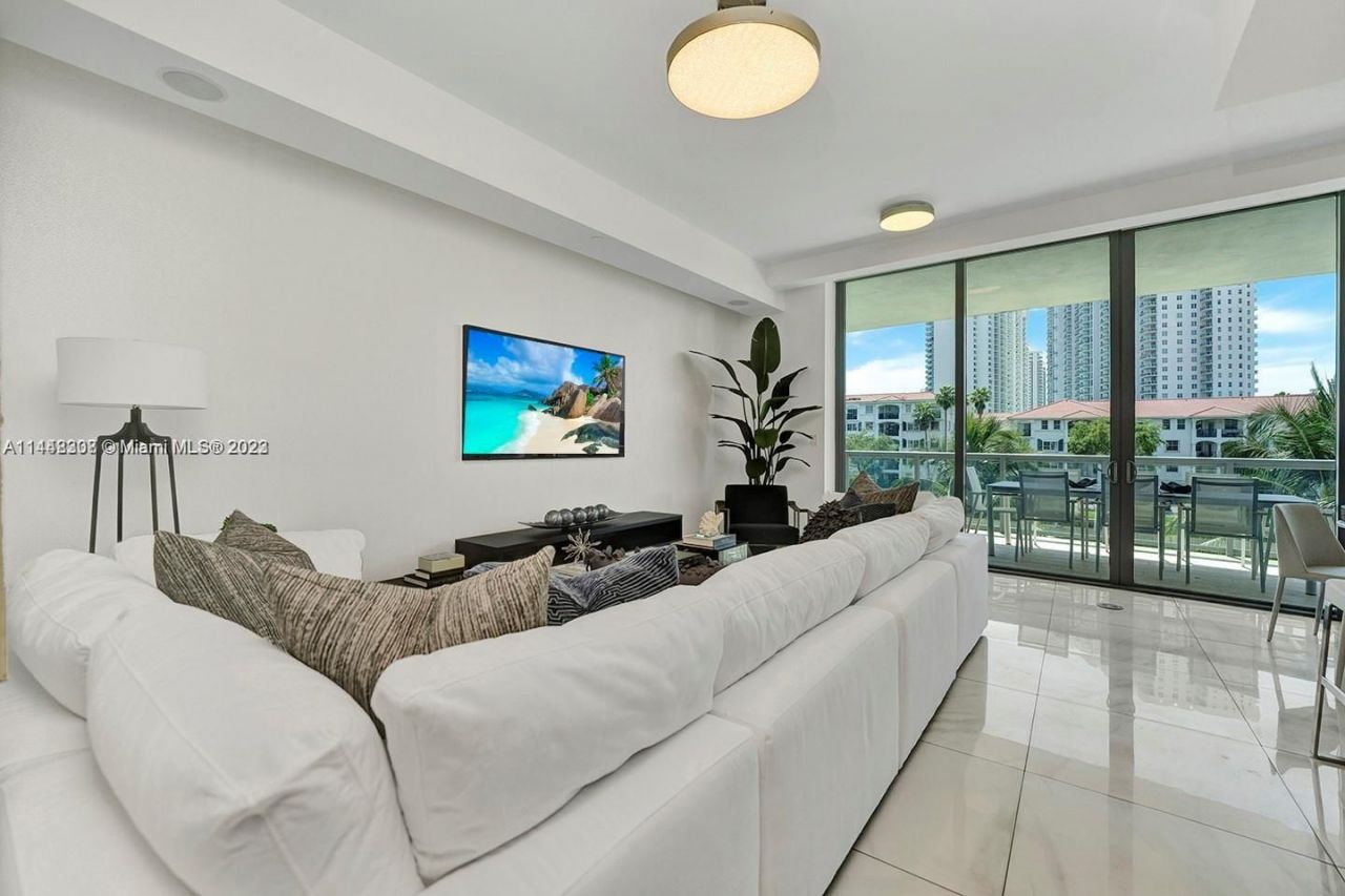 Квартира в Майами, США, 220 м² - фото 18