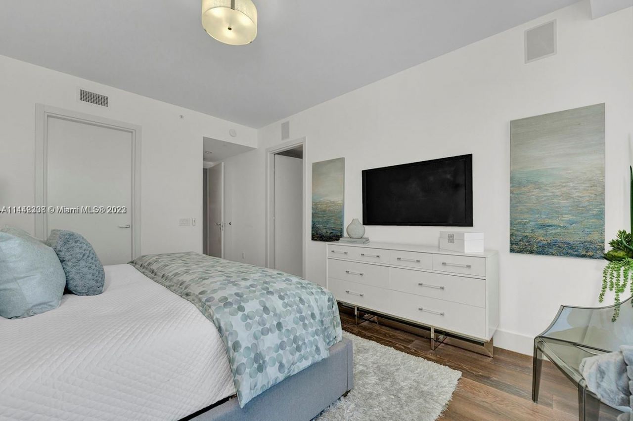 Квартира в Майами, США, 220 м² - фото 15