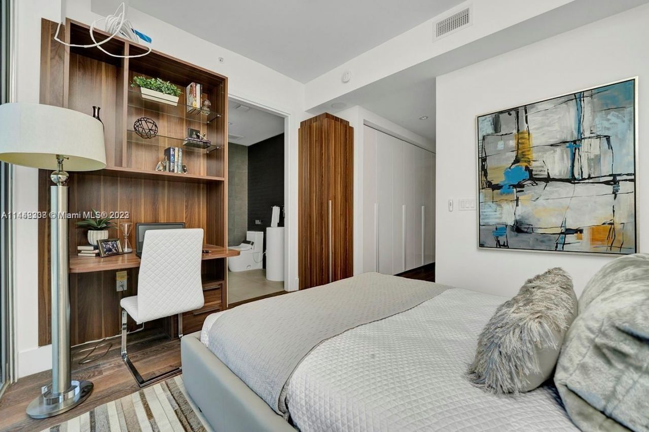 Квартира в Майами, США, 220 м² - фото 12