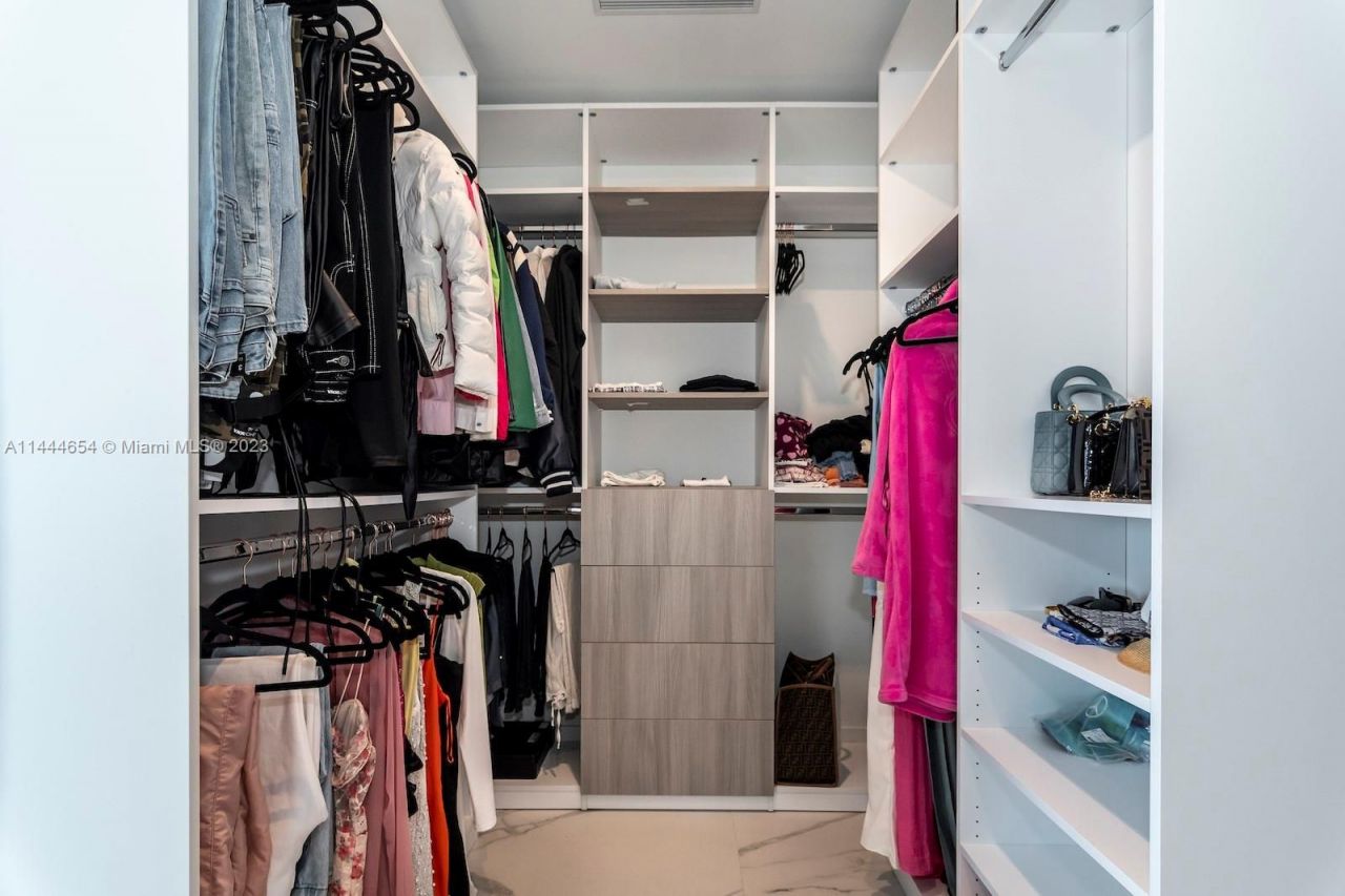 Квартира в Майами, США, 150 м² - фото 16