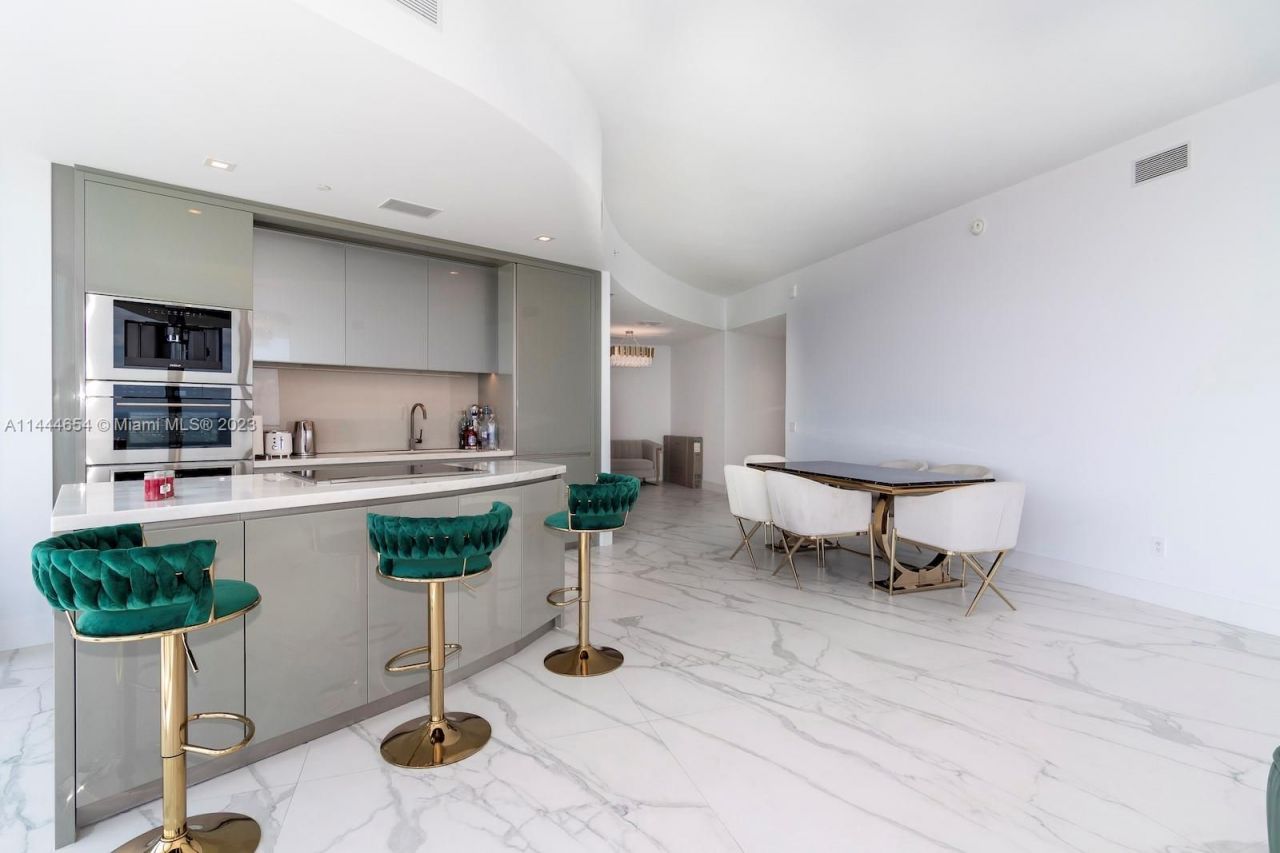 Квартира в Майами, США, 150 м² - фото 10