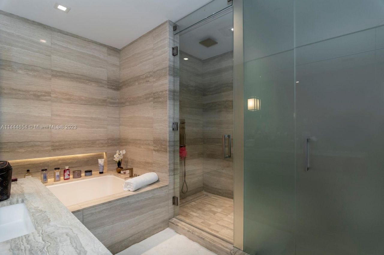 Квартира в Майами, США, 150 м² - фото 15