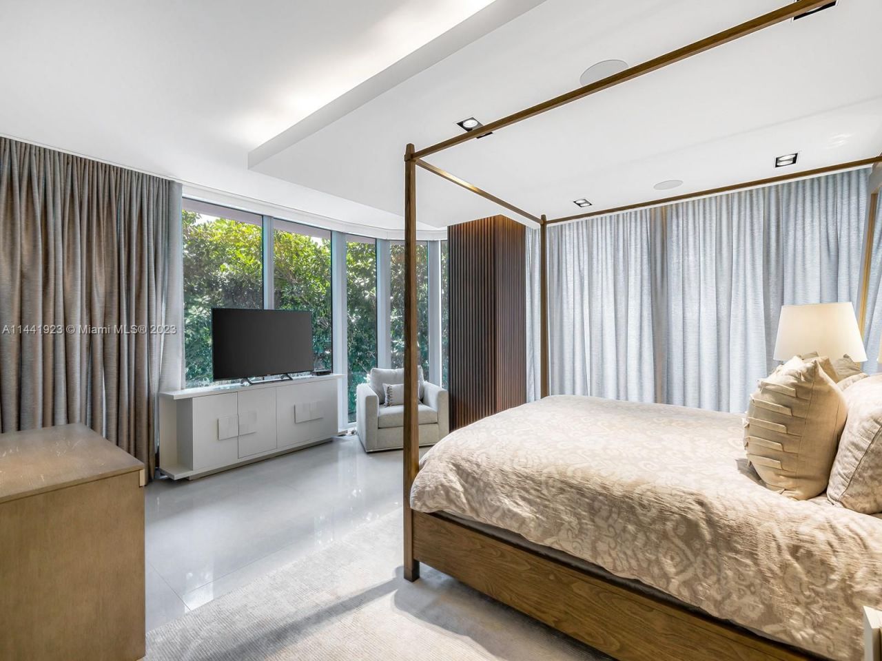 Квартира в Майами, США, 280 м² - фото 13