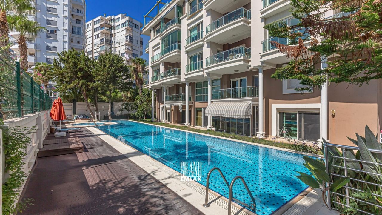 Квартира в Анталии, Турция, 180 м² - фото 3