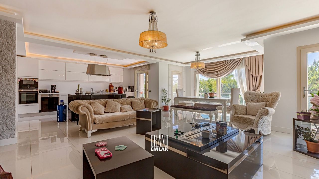 Квартира в Анталии, Турция, 180 м² - фото 11