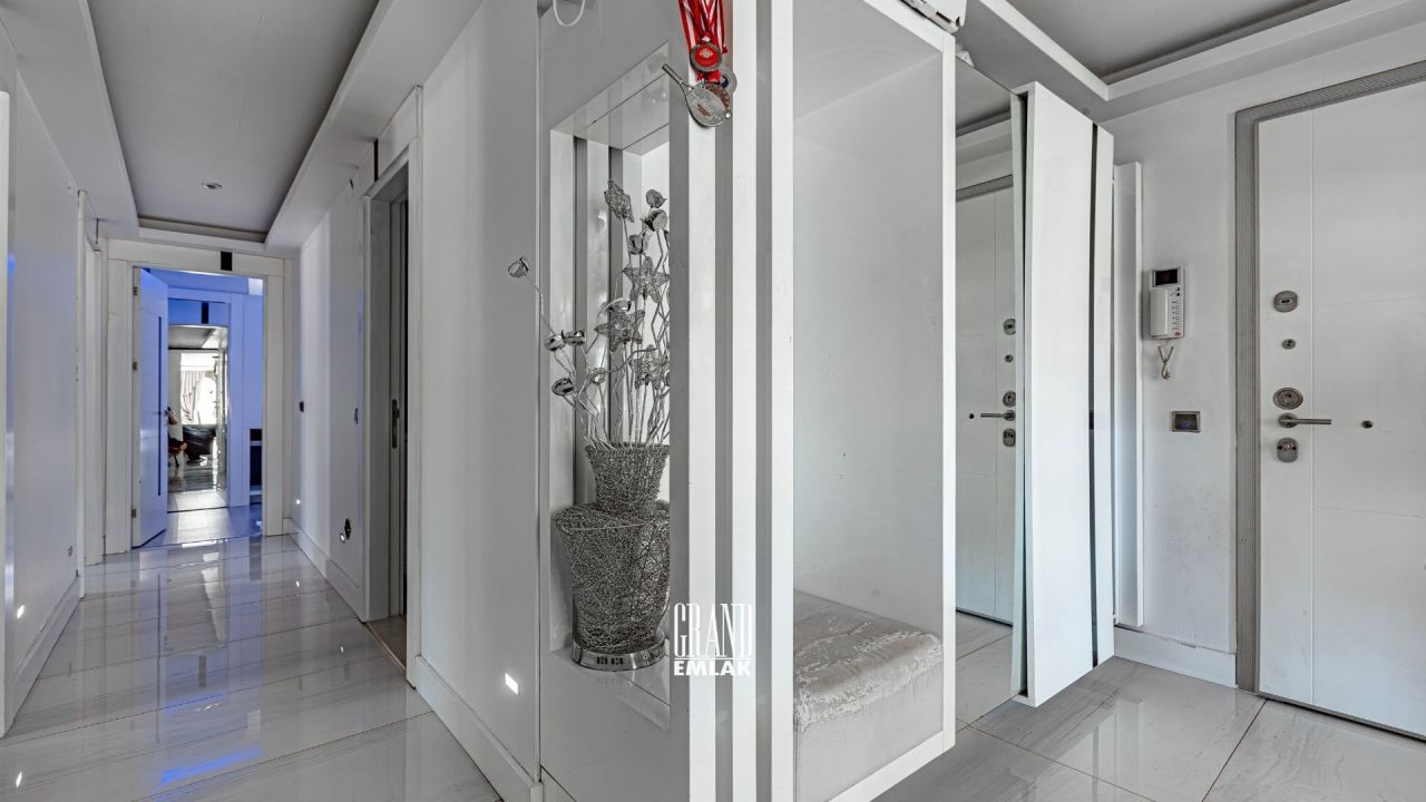 Квартира в Анталии, Турция, 180 м² - фото 8