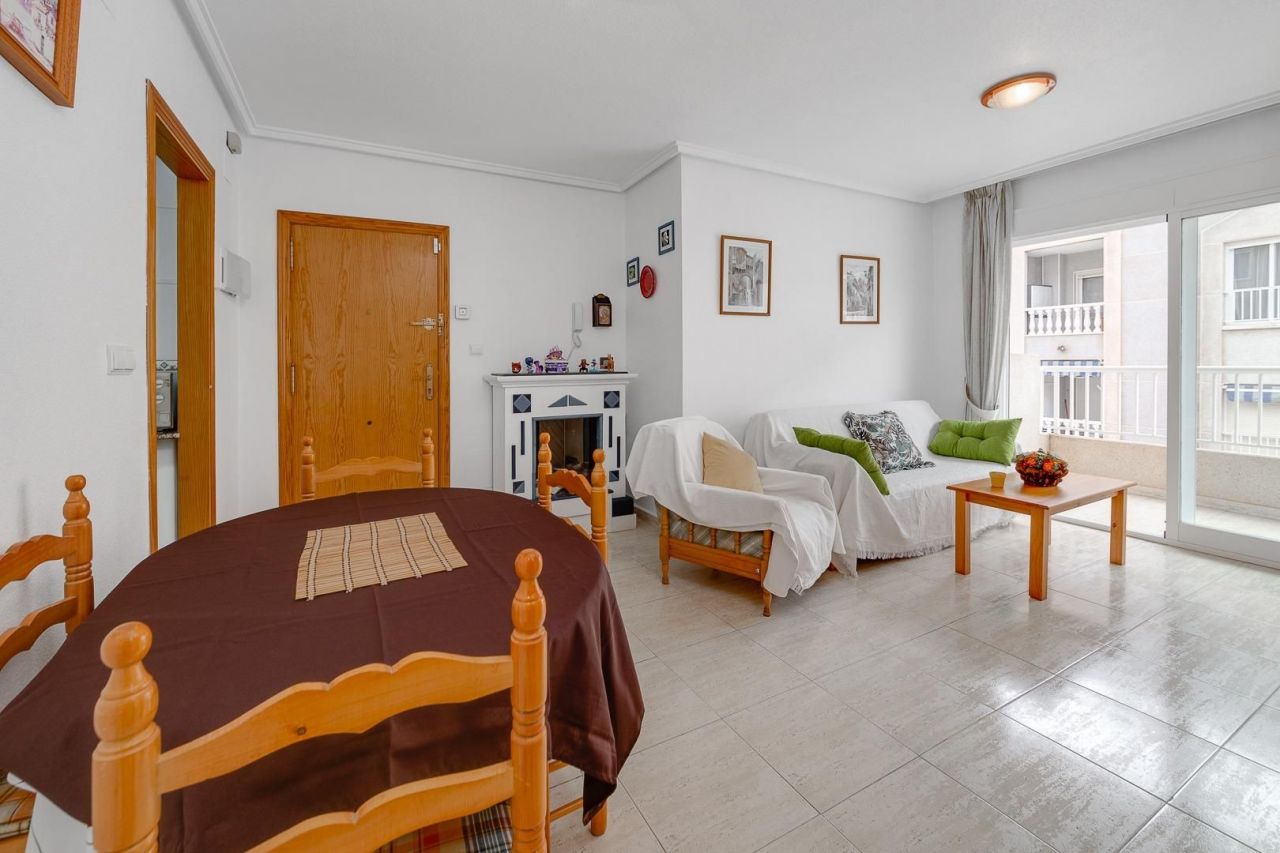 Квартира в Торревьехе, Испания, 70 м² - фото 1