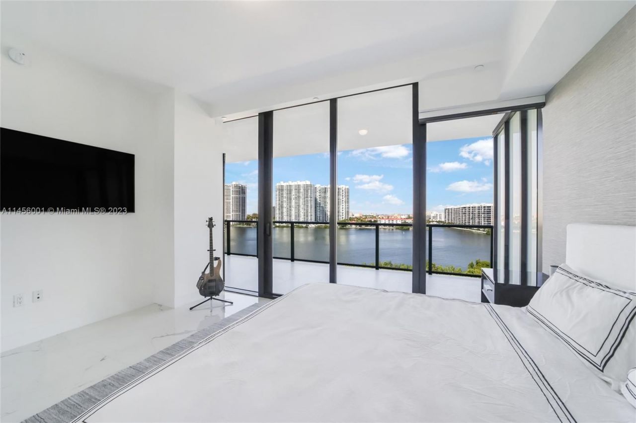 Квартира в Майами, США, 250 м² - фото 14
