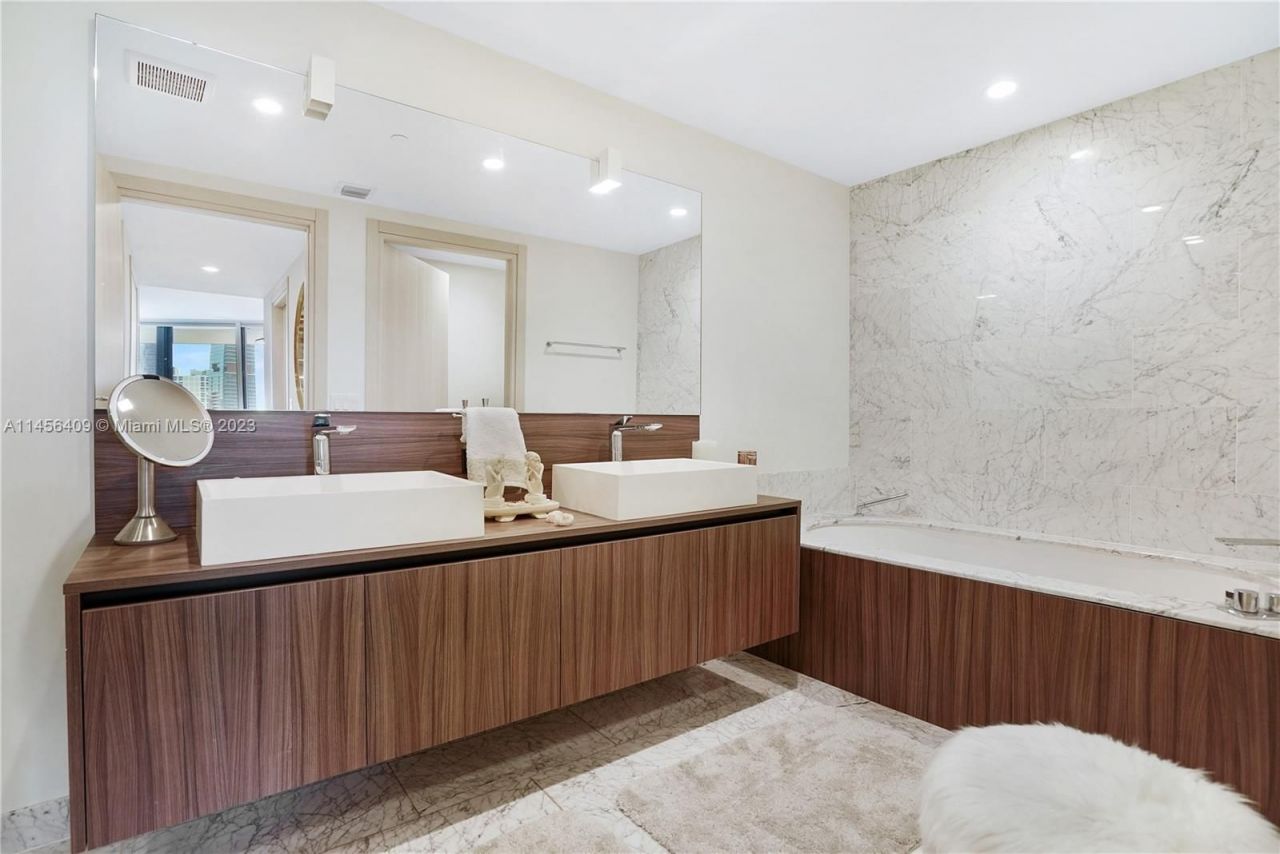 Квартира в Майами, США, 180 м² - фото 13