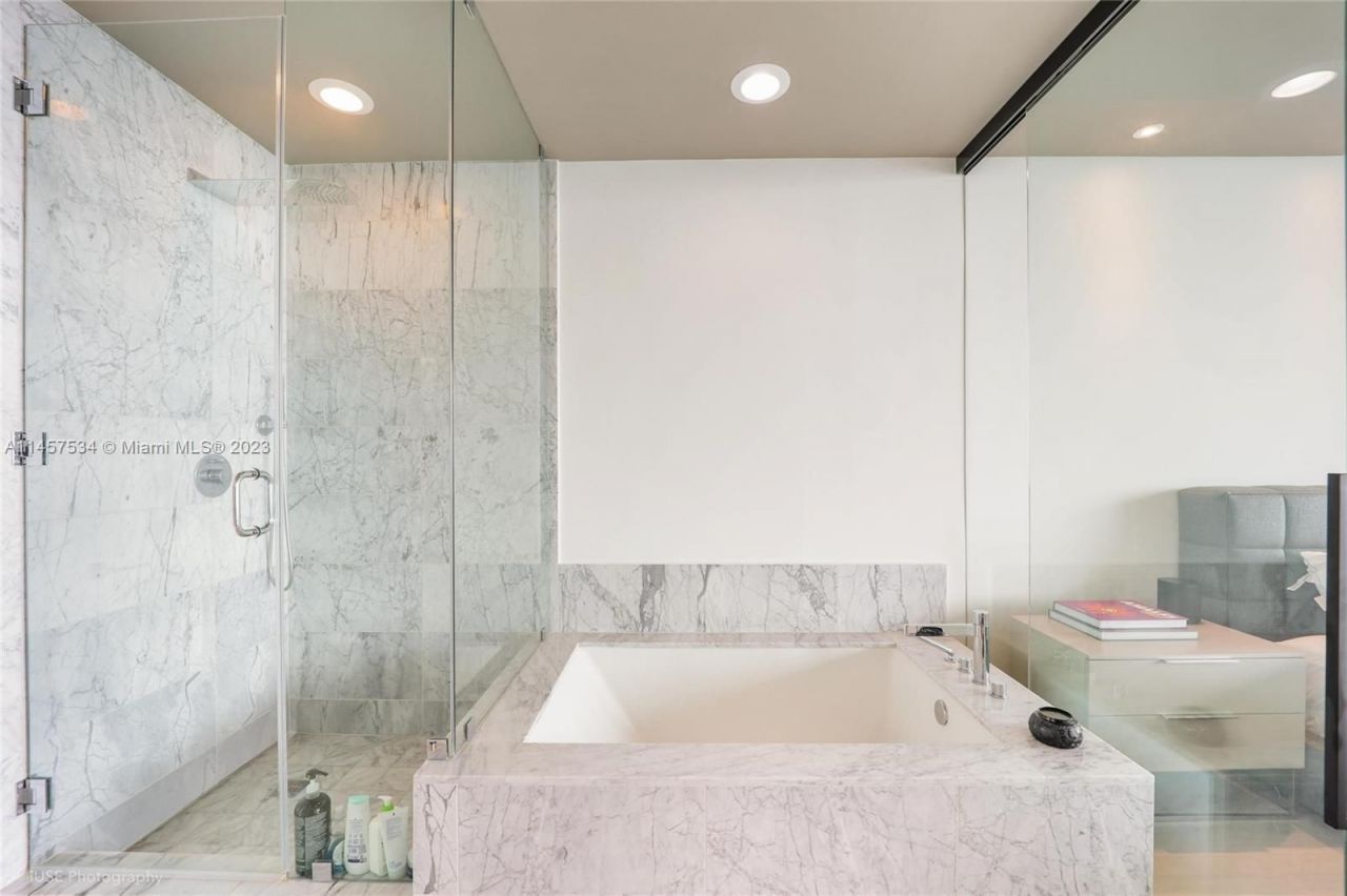 Квартира в Майами, США, 110 м² - фото 12