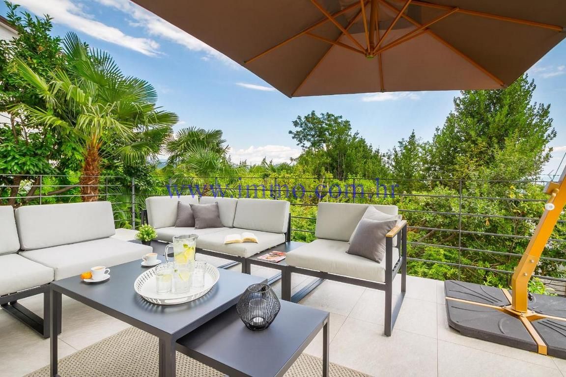 Вилла в Опатии, Хорватия, 250 м² - фото 16