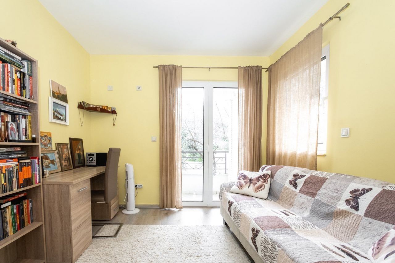 Апартаменты в Будве, Черногория, 70 м² - фото 1