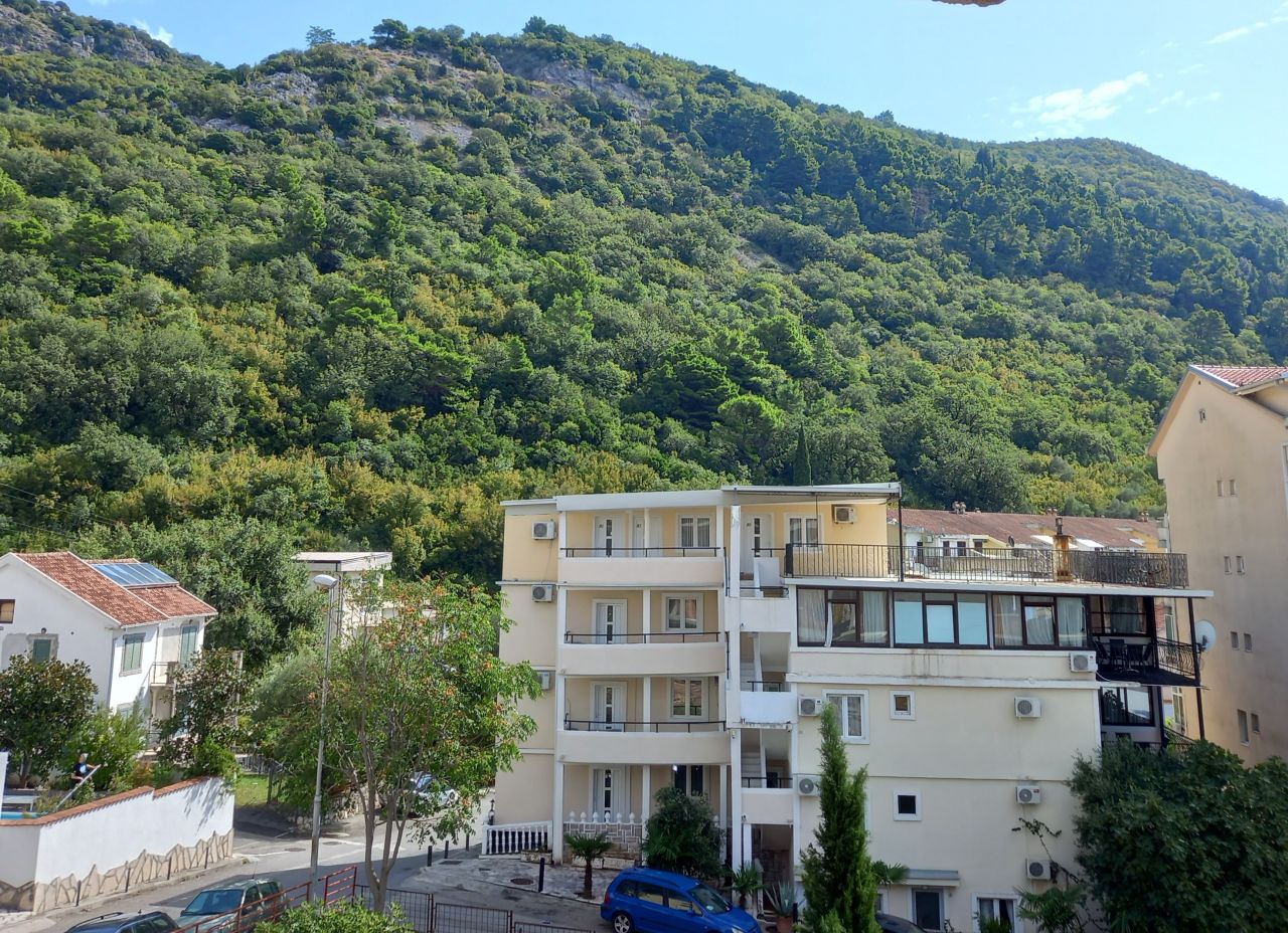 Квартира в Будве, Черногория, 45 м² - фото 1