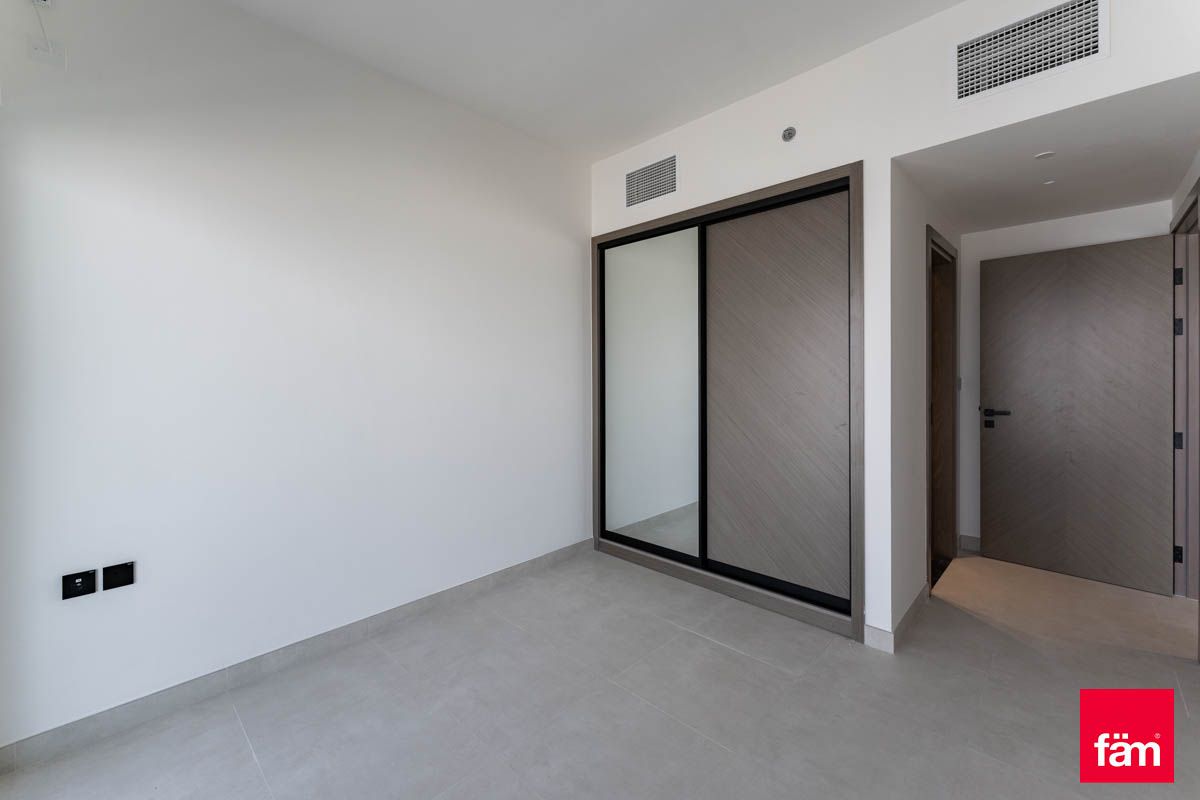 Квартира в Дубае, ОАЭ, 61.97 м² - фото 1