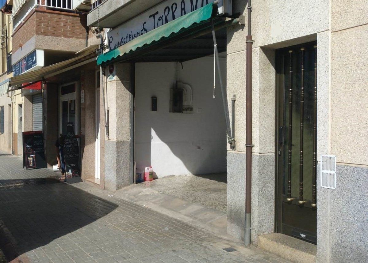 Магазин в Барселоне, Испания, 106 м2 - фото 1