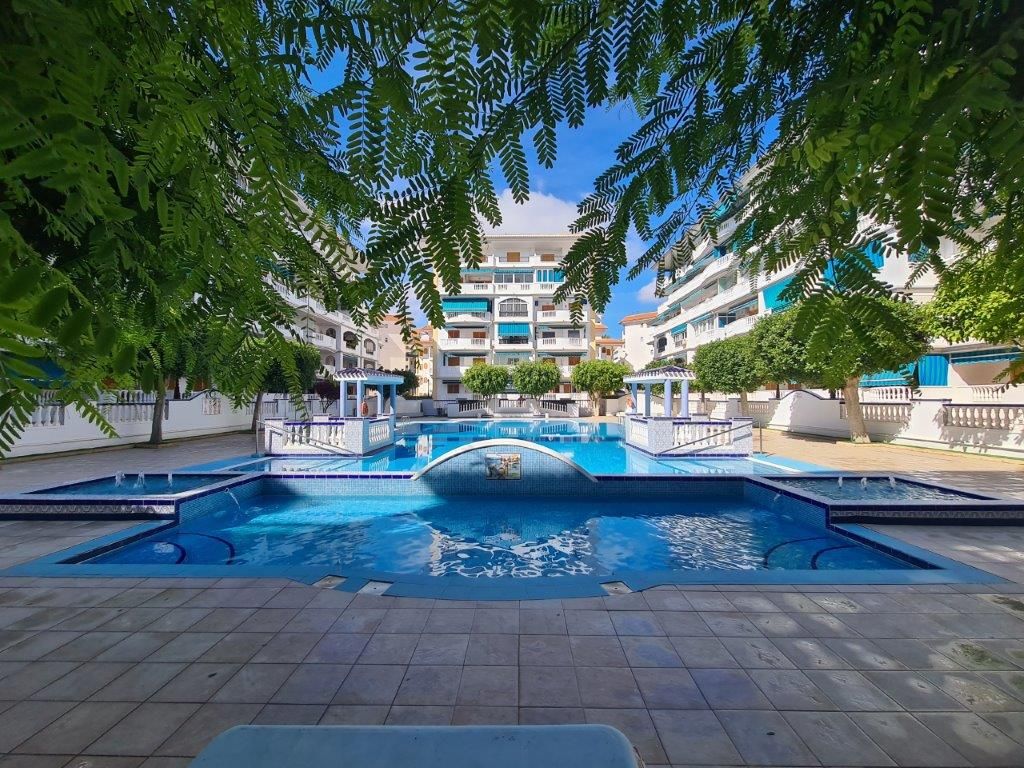 Апартаменты в Торревьехе, Испания, 50 м² - фото 1