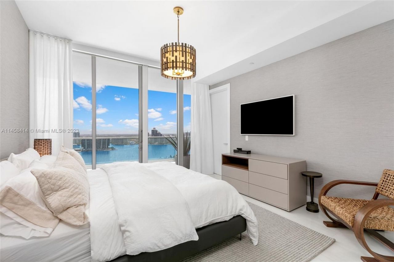 Квартира в Майами, США, 330 м² - фото 12