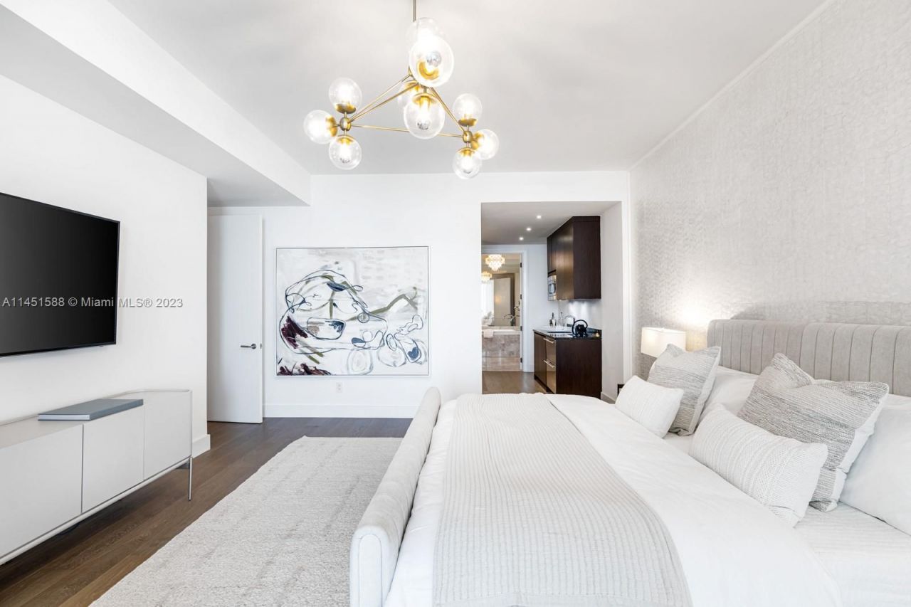 Квартира в Майами, США, 200 м² - фото 4