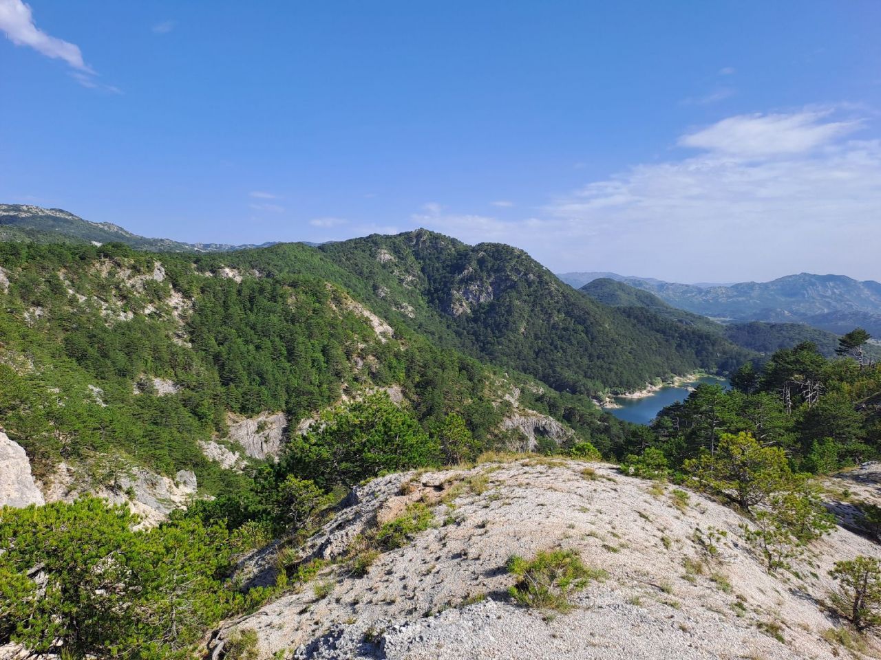 Земля в Грахово, Черногория, 30 000 м² - фото 11