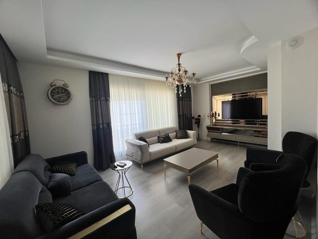 Квартира в Мерсине, Турция, 147 м² - фото 1