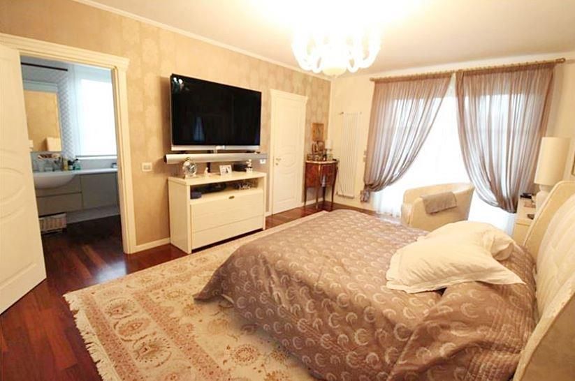 Вилла в Форте деи Марми, Италия, 200 м² - фото 14