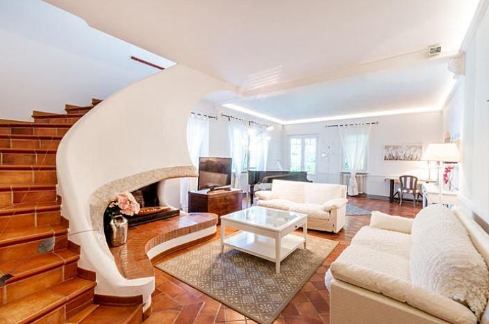 Вилла в Форте деи Марми, Италия, 470 м² - фото 11