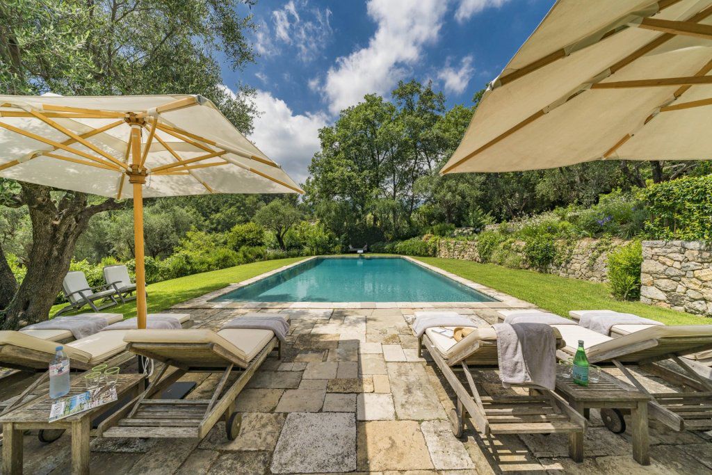 Вилла в Шатонёф-Грасе, Франция, 600 м² - фото 8