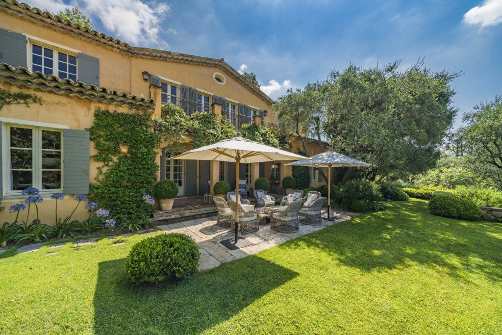 Вилла в Шатонёф-Грасе, Франция, 600 м² - фото 4