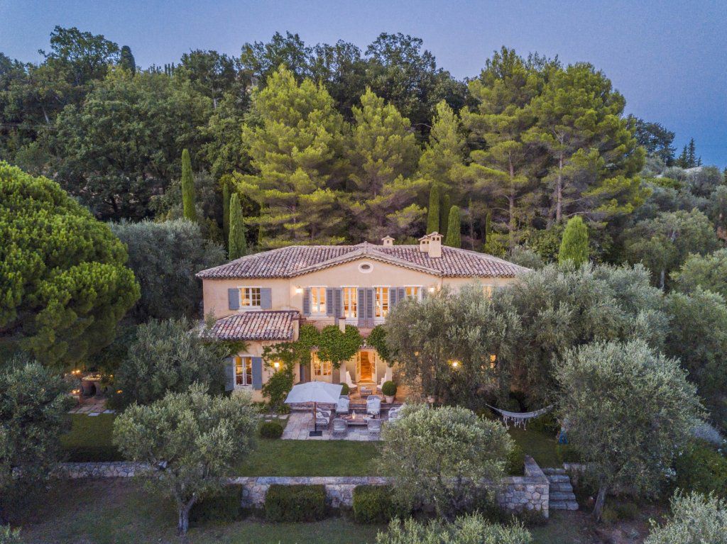 Вилла в Шатонёф-Грасе, Франция, 600 м² - фото 3