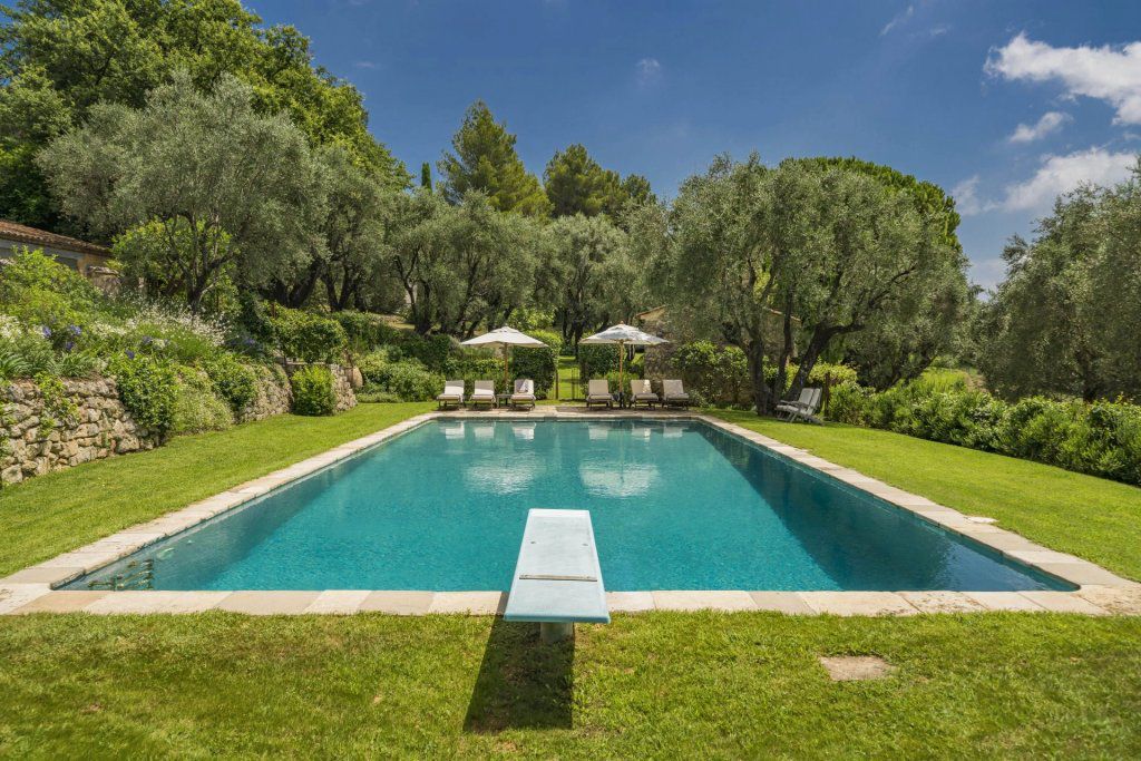 Вилла в Шатонёф-Грасе, Франция, 600 м² - фото 7