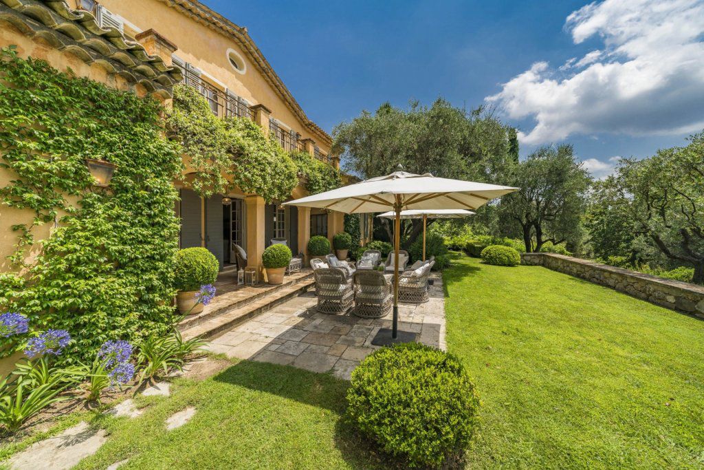 Вилла в Шатонёф-Грасе, Франция, 600 м² - фото 9