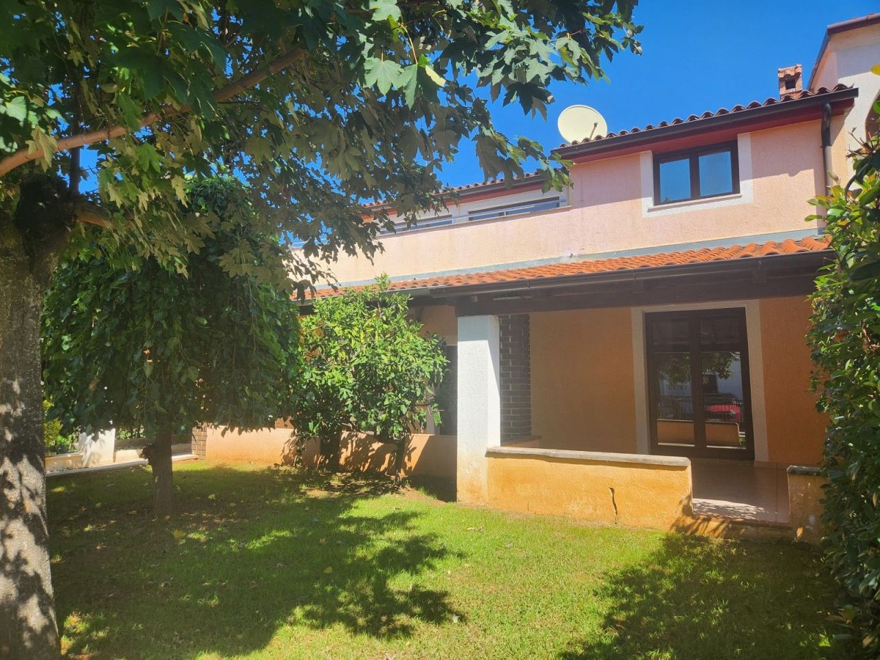 Дом в Ровини, Хорватия, 230 м² - фото 1