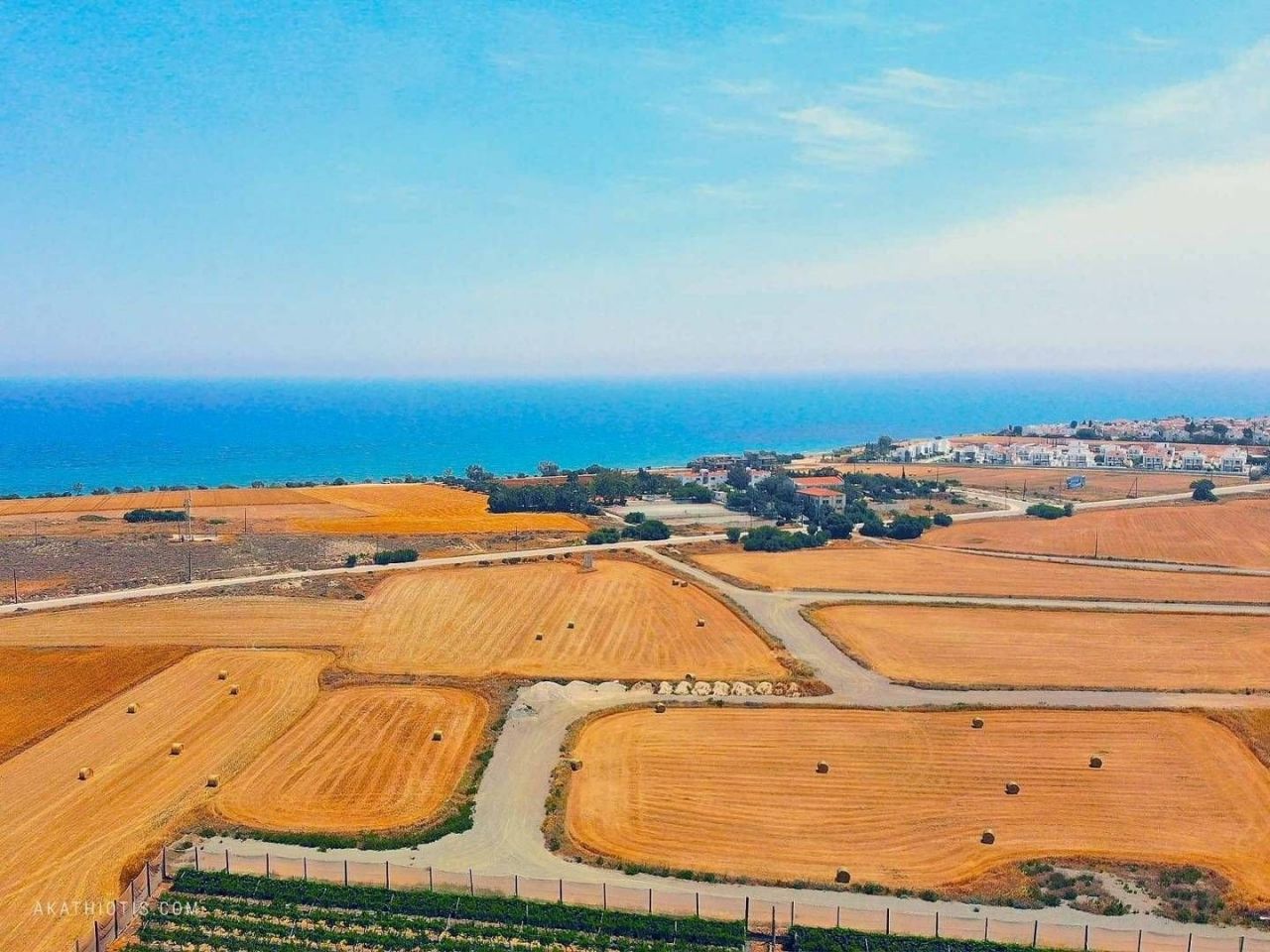 Земля в Ларнаке, Кипр, 3 065 м2 - фото 1