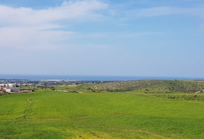 Земля в Ларнаке, Кипр, 2 349 м2 - фото 1