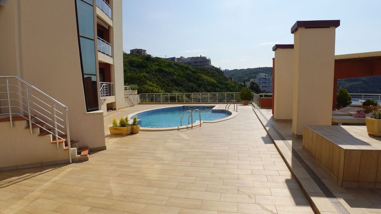 Квартира в Добра Воде, Черногория, 227 м² - фото 3